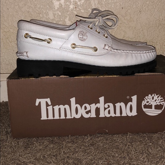 SUPREME TIMBERLAND SIZE 8 - Picture 3 of 6